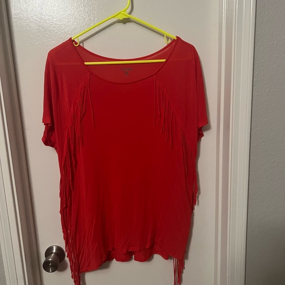 Red Fringe T-shirt - Picture 1 of 2